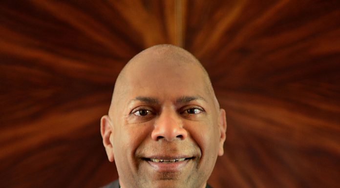 Adjiedj Bakas werpt blik vooruit op 2020