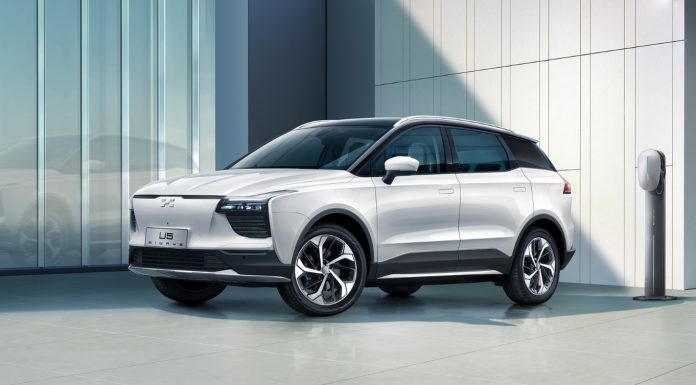 Profile Poll Hilversum haalt elektrische Aiways U5 SUV in huis