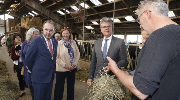 Commissaris van de Koning op bezoek in Eemnes