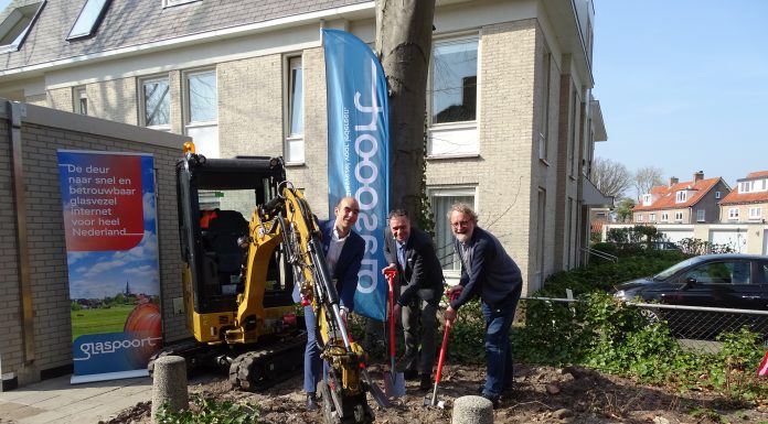 Glasvezel uitrol in Wijdemeren gestart in Nieuw-Loosdrecht